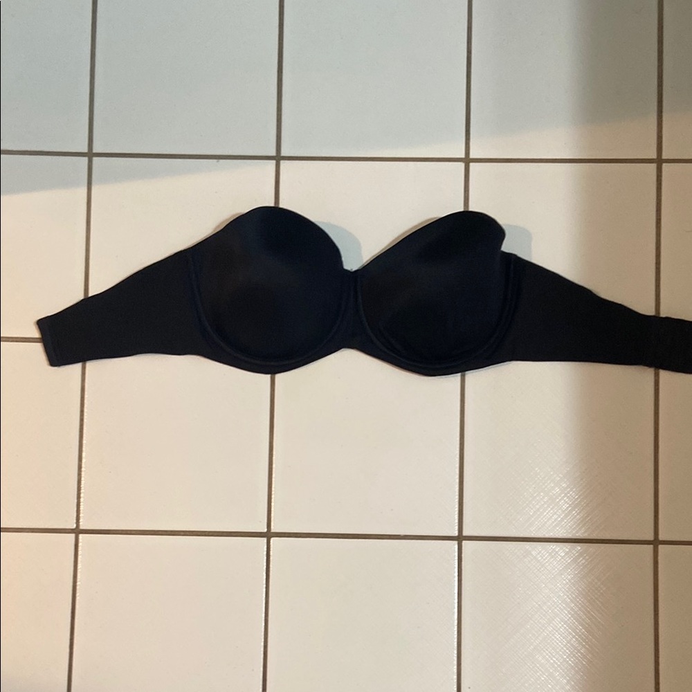 Maidenform Black Strapless Bra